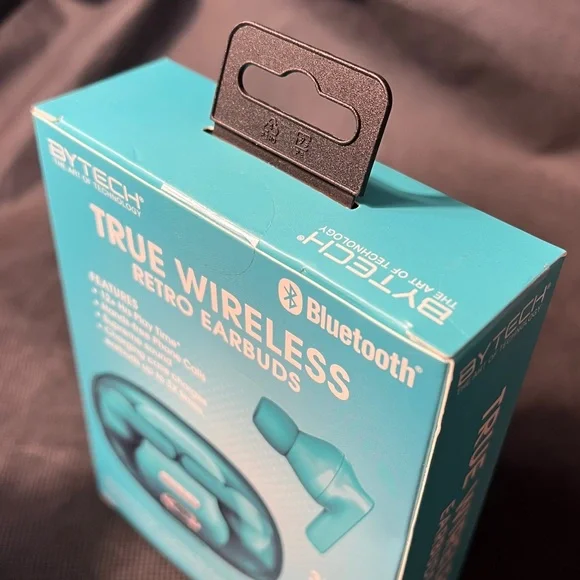Bytech True Wireless Retro Earbuds - Teal - Picture 5 of 9